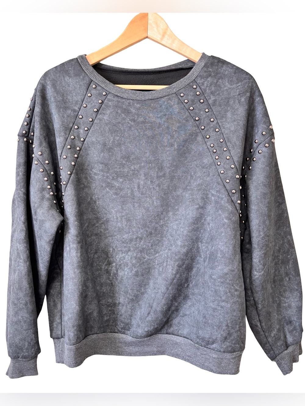 NWOT Juhart / SHEIN Grey Rivet Detail Sweatshirt